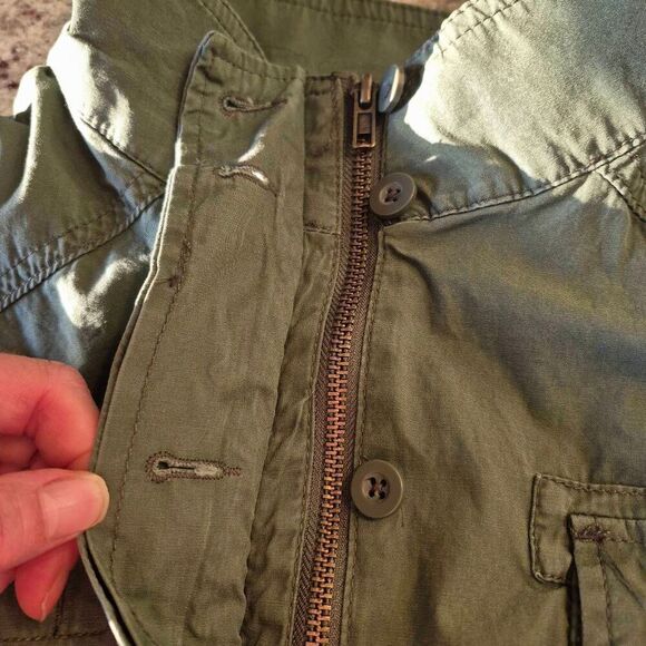 St. John's Bay Women's Khaki Green Distressed Cotton Jacket w Roll Tab Sleeves - Picture 10 of 12